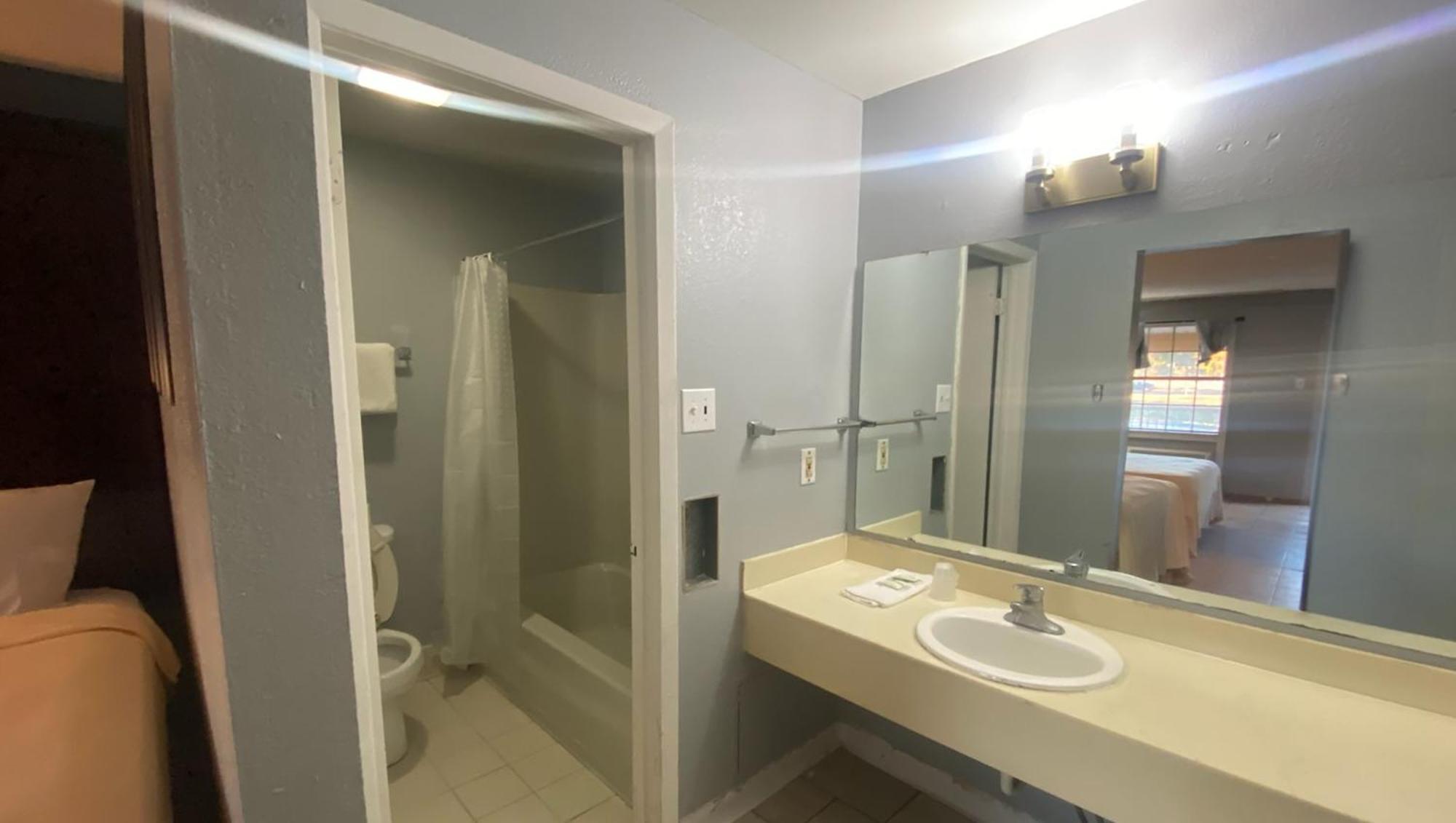 Magnuson Hotel Little Rock South Ngoại thất bức ảnh