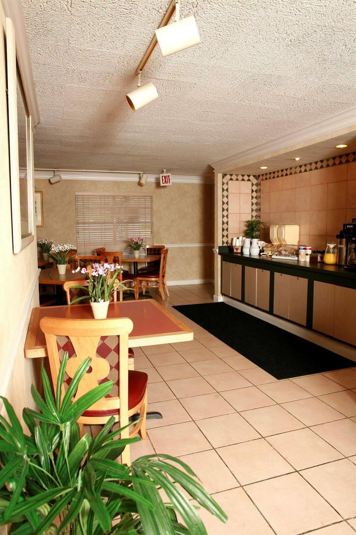 Magnuson Hotel Little Rock South Ngoại thất bức ảnh